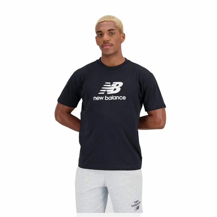 Camiseta de Manga Corta Hombre New Balance Essentials Stacked Logo Negro